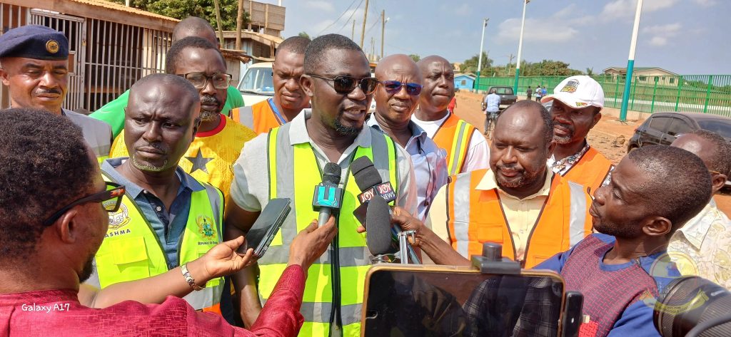 ASHIAMAN MCE, MP & MANAGEMENT INSPECT ONGOING PROJECTS, CALLED ON CONTRACTORS TO EXPEDITE WORK